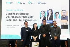 Di Balik Booming Bisnis...