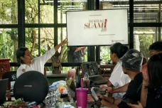 Film Berbagi Suami 2.0...