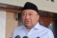 Polemik Peneliti Pakai...