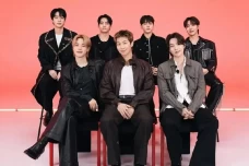 BTS Dinobatkan Jadi...