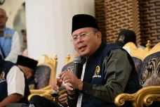 DPR dan Pemerintah Pastikan...