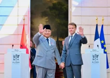 Macron Puji Prabowo...