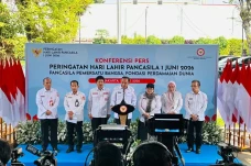 Semua Mantan Presiden...