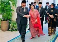 Qodari Ungkap Makna...