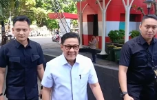 KPK Tangkap 17 Orang...