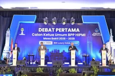 Debat Ketiga Calon Ketua...