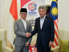 Kunjungi Indonesia,...