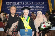 Cerita Fulviana, Mahasiswa...