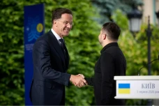 Bos NATO: Ukraina Menang...