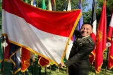 Harumkan Nama Bangsa,...