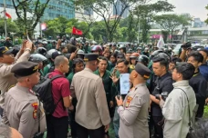 Hendak Demo di Patung...
