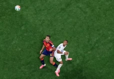 Kejutan, Spanyol Ditahan...