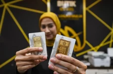 Harga Emas Antam Hari...