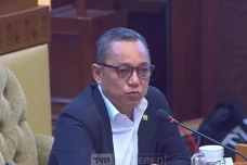Didesak Tegaskan Sikap...