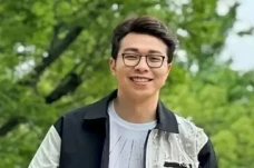 Richard Lee Ajukan Penangguhan...