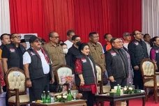 Pramono Dampingi Megawati...