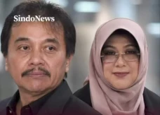 Malam Ini Roy Suryo...