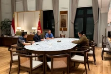Prabowo Panggil Rosan...