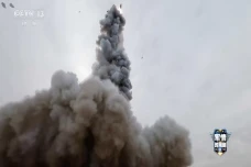 Pertama Kalinya, China...