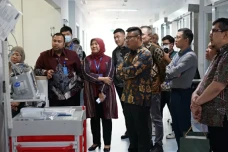 Tingkatkan Layanan Kesehatan...