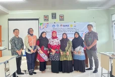 Guru MI di Karawang...