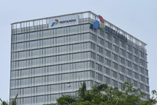 Pertamina Cetak Laba...