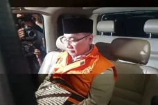 Istri Gus Yaqut Apresiasi...