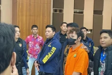 Polri Tangkap Buronan...