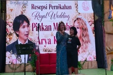 Pinkan Mambo dan Arya...