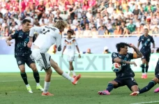 Kejutan! Paraguay Singkirkan...