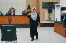 Pakar Hukum Tegaskan...