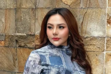Lisa Mariana Buka Suara...