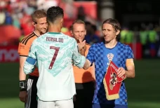 Ronaldo Buntu, Portugal...