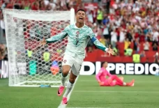 Portugal Lolos ke 16...