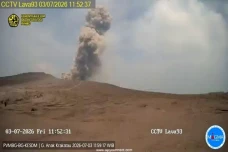 Status Gunung Anak Krakatau...