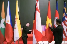 Vietnam dan Filipina...