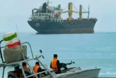 Iran dan Oman Selesaikan...