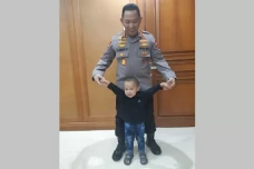 Polri Presisi Dinilai...