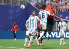 Messi Gagal Penalti,...