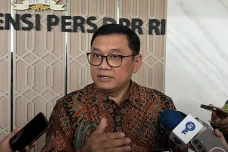 BI Blak-blakan soal...