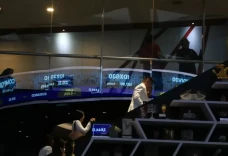 Gugurkan Tren Penguatan,...