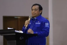 Sekjen Demokrat Buka...
