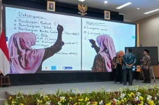 Kemendikdasmen Buka...