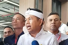 PTUN Tolak Gugatan PLK,...