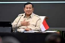 Prabowo Gelar Sidang...