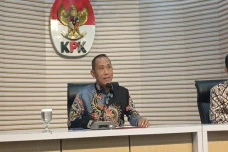 KPK Tetapkan Bupati...