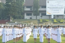 9 Kementerian dan Lembaga...