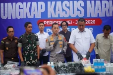 2 Gudang Besar Narkoba...