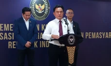 Yusril Berkunjung ke...