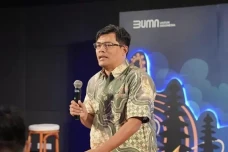 Dari Mimbar ke Layar,...